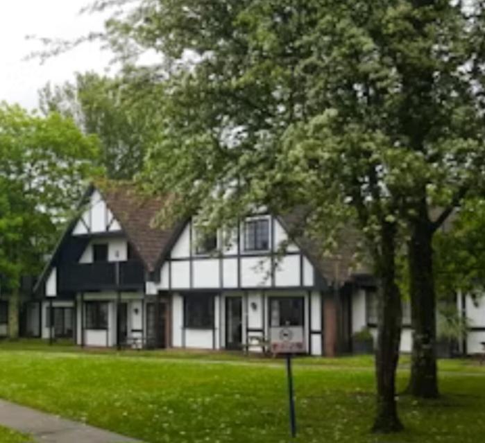 3.9. Tudor Court Χέιλ Εξωτερικό φωτογραφία